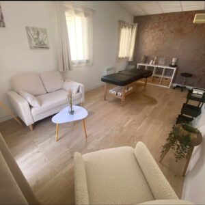 Cabine de soins esthétiques en coworking