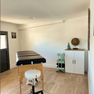 Cabine de soins esthétiques en coworking