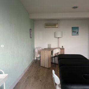 Cabine de soins esthétiques en coworking