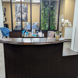 Postes de coiffure disponibles à Dijon – Flexibilité & confort