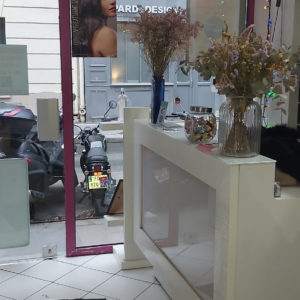 Postes de Coiffure à Louer – Paris