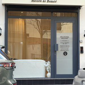 Cabine de soin Esthétique ou espace cil sourcils