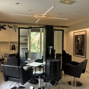 Poste de Coiffure à Louer - Maison de Beauté Carita - Nice centre